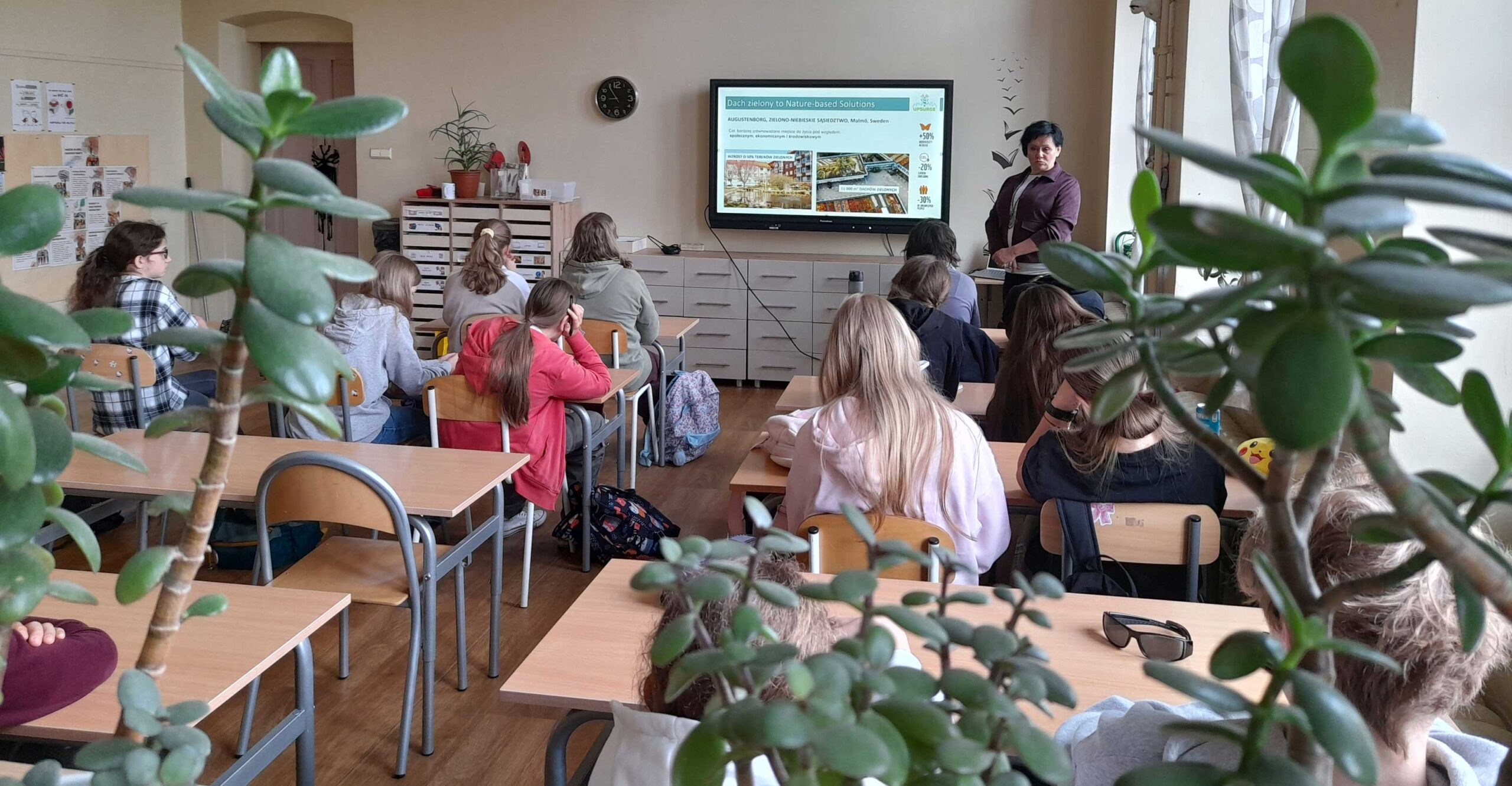 Indoor & outdoor activities with primary school students in Katowice